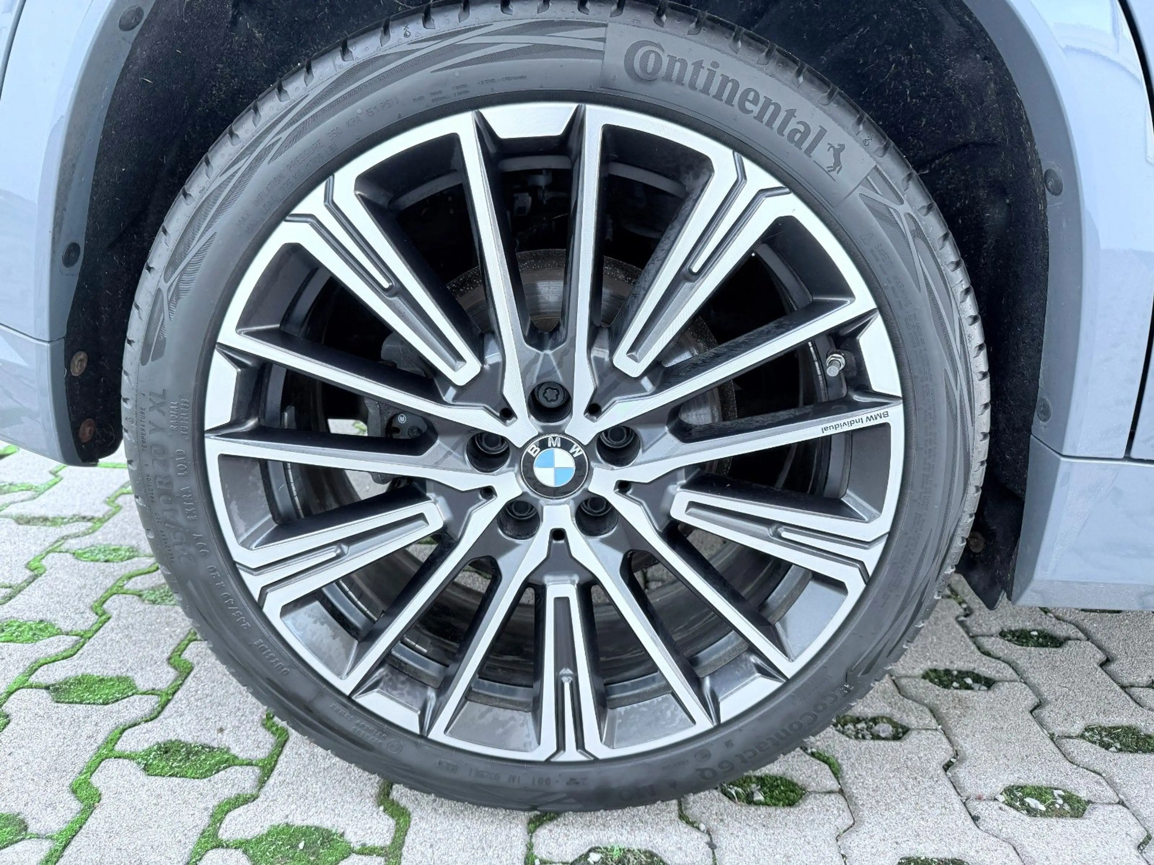 BMW X1 xDrive20d M Sport Aut. 20" AHK DA+ Ad.LED ACC — photo 13