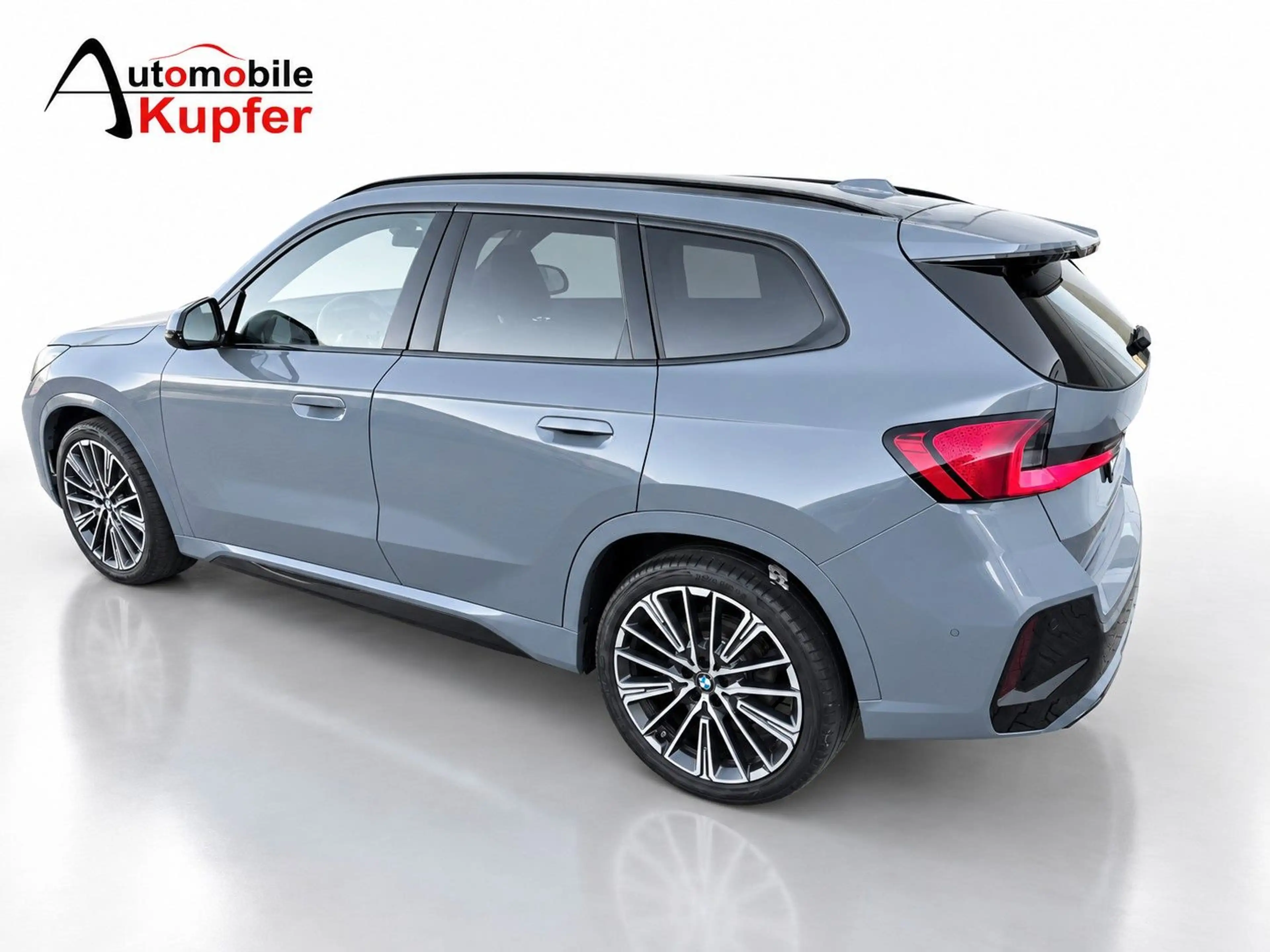 BMW X1 xDrive20d M Sport Aut. 20" AHK DA+ Ad.LED ACC — photo 5