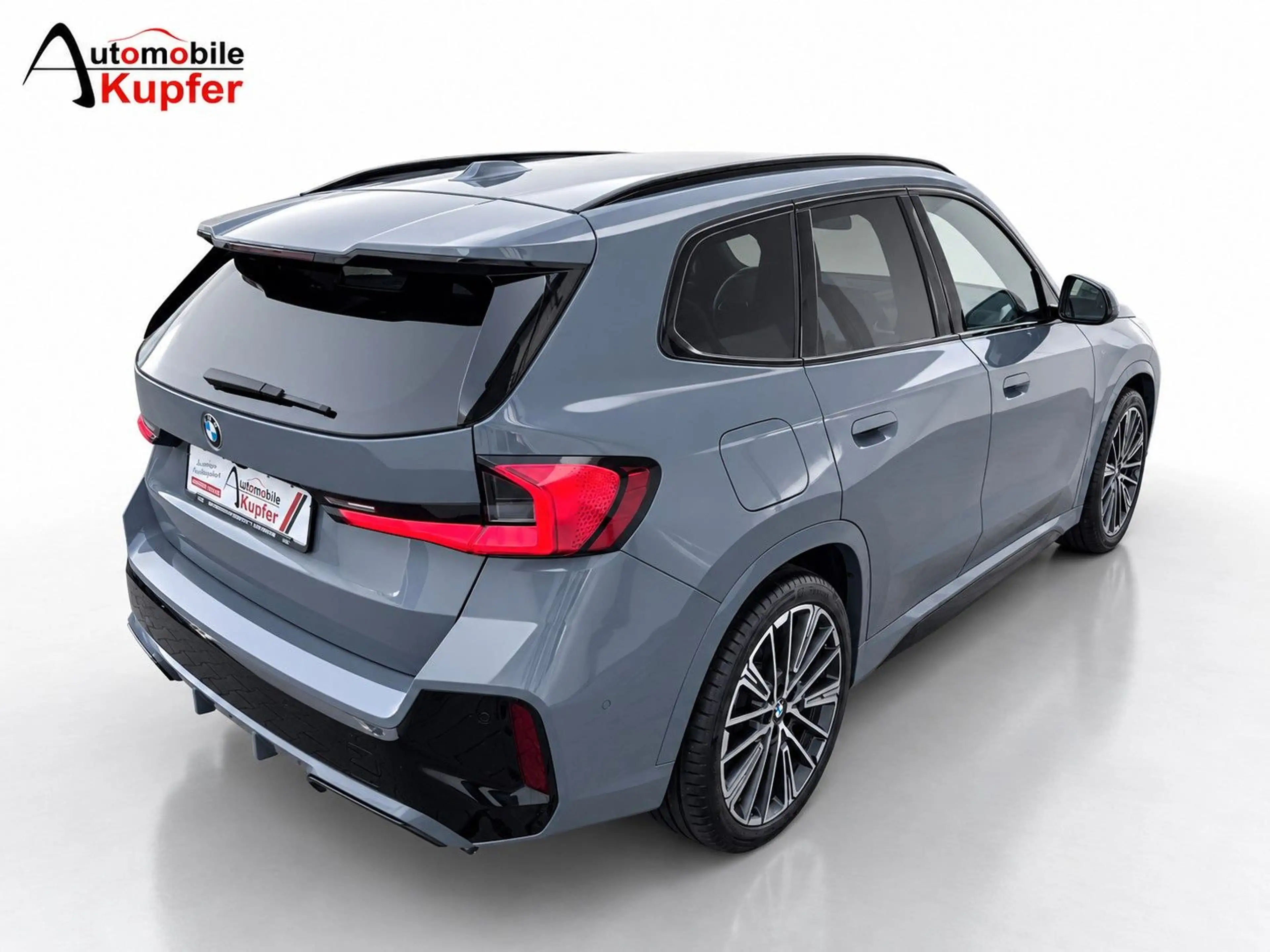 BMW X1 xDrive20d M Sport Aut. 20" AHK DA+ Ad.LED ACC — photo 9