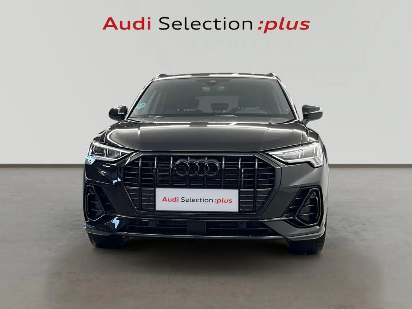 Audi Q3 35 TFSI Black line S tronic Negro - 2