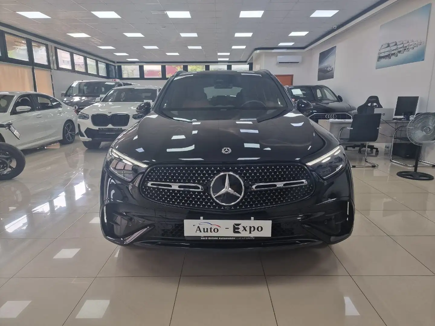 Mercedes-Benz GLC 200 AMG Line Premium 4matic auto Nero - 2