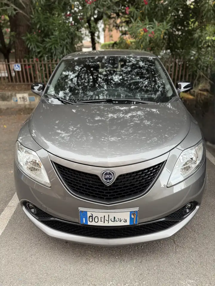 Lancia Ypsilon 2021