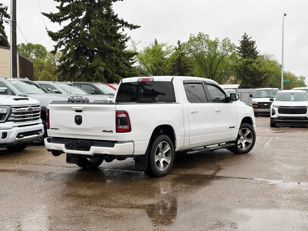 RAM 1500 снимка RAM 1500