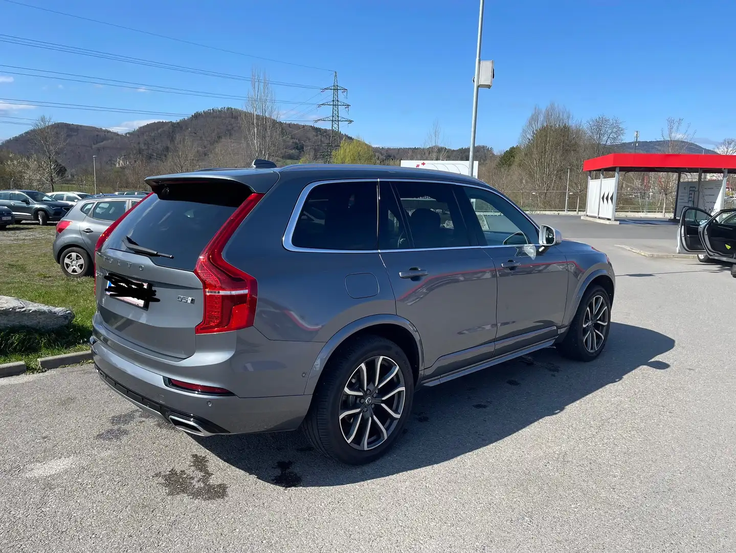Volvo XC90 XC90 D5 AWD R-Design R-Design Grau - 2