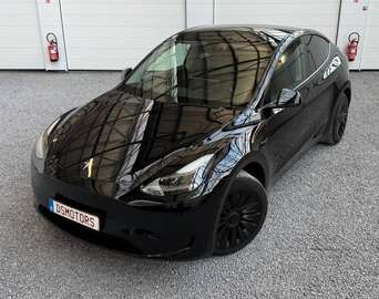 RWD | Triple Black | Lage kmstand: 14.423km