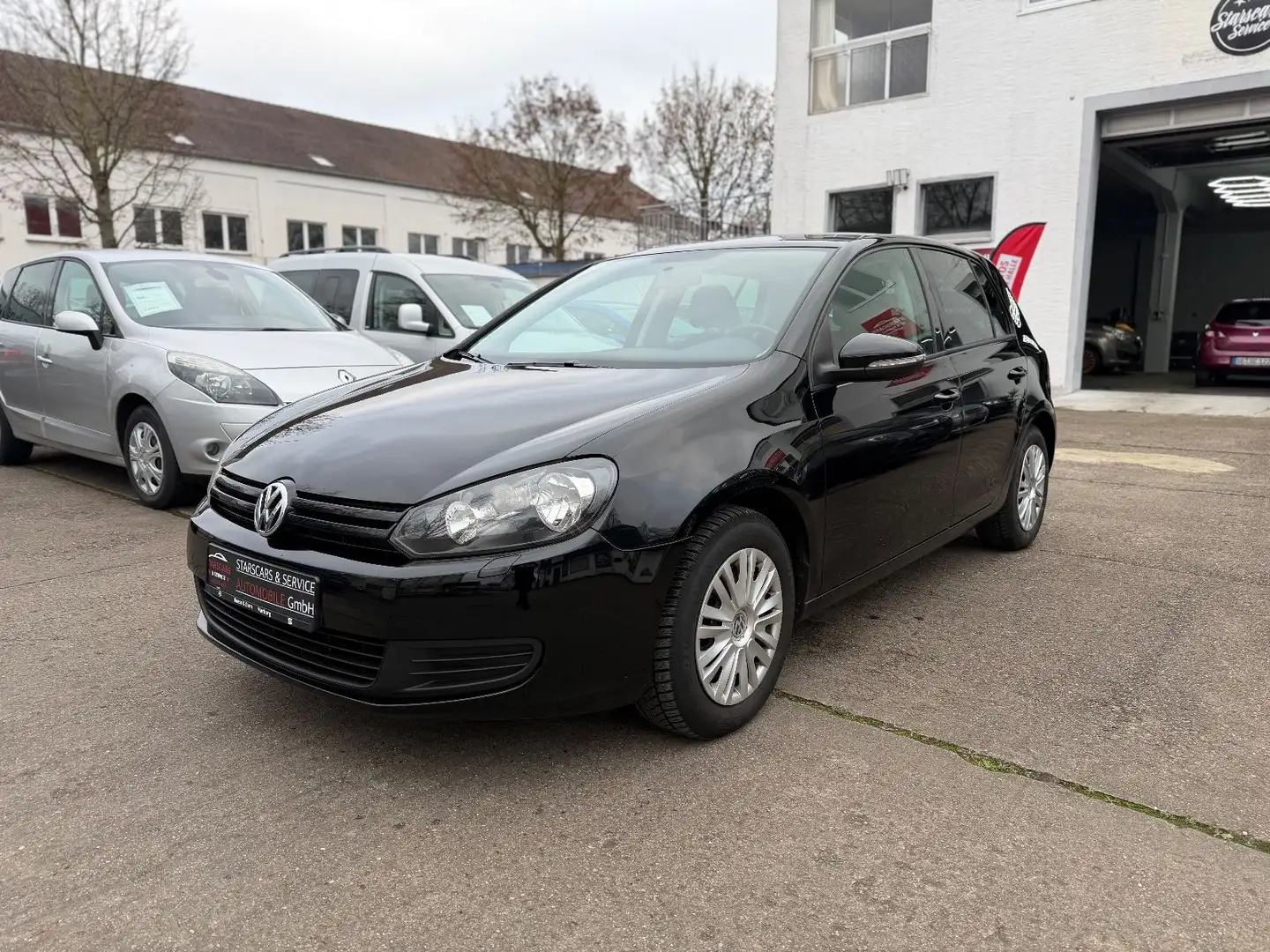 Volkswagen Golf VI*TRENDLINE*KLIMA*1.6*SHZ*1.HAND*77.000KM* Noir - 1