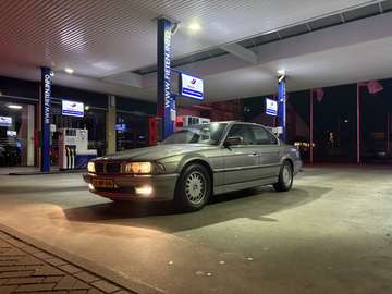 730iL