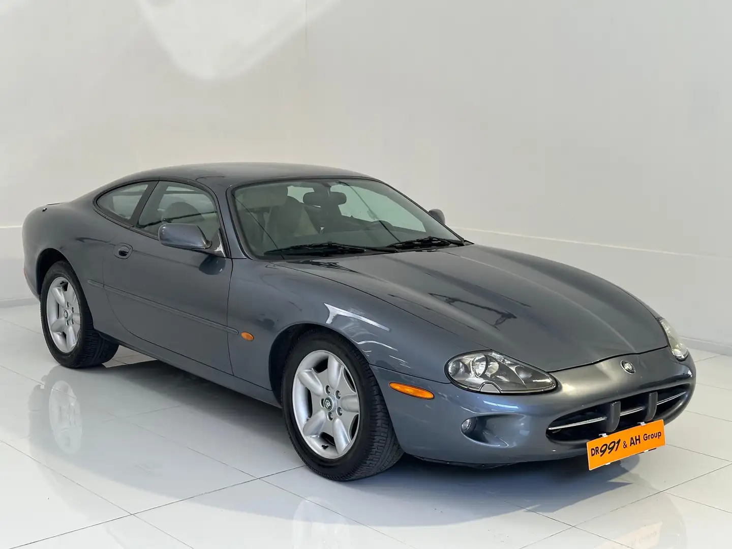 Jaguar XK8 XK8 Coupe 4.0 Grigio - 1