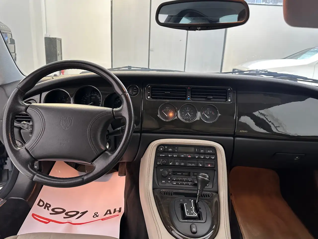 Jaguar XK8 Coupe 4.0, foto 9
