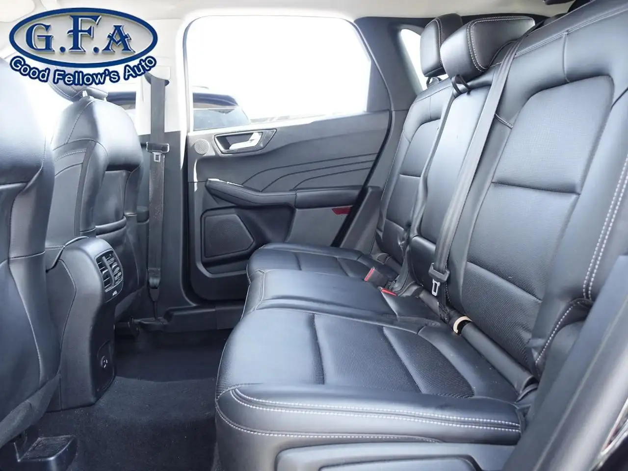 Ford Escape снимка Ford Escape