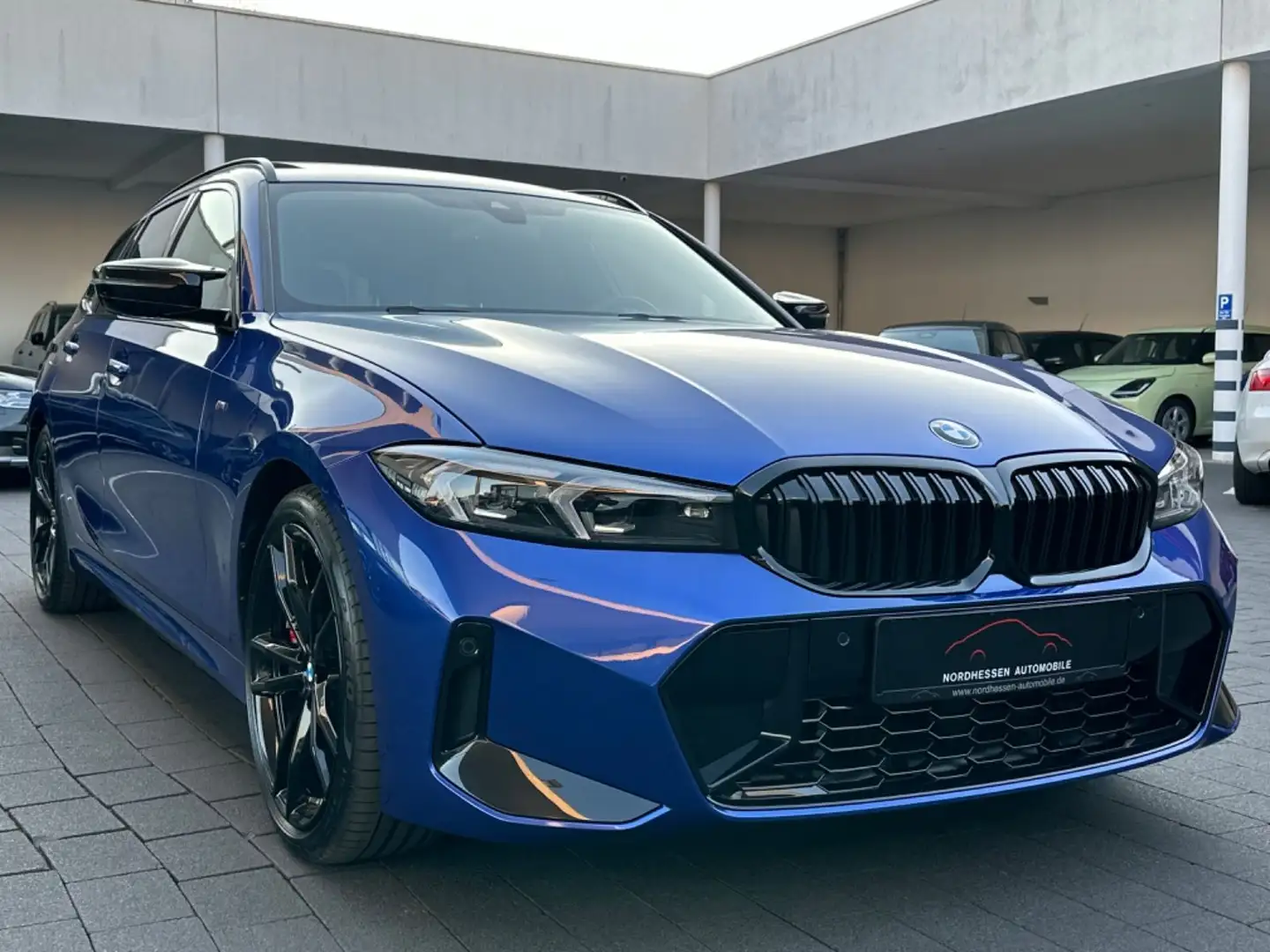 BMW M340 d xDrive Touring M Sport Pro | Panorama Bleu - 2