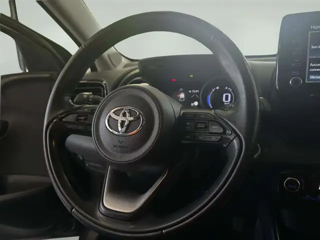 Toyota Yaris view 12