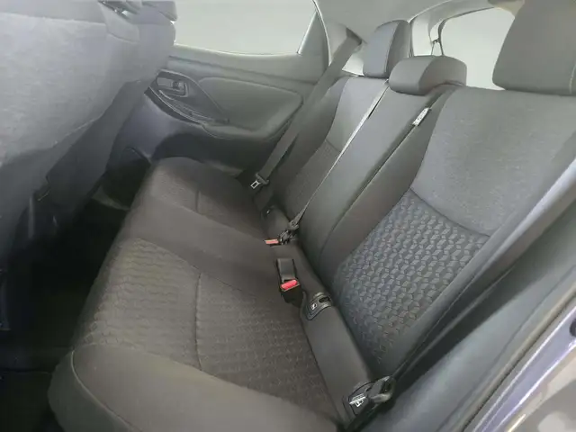 Toyota Yaris view 22