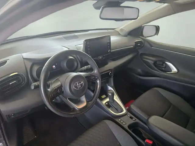 Toyota Yaris view 11