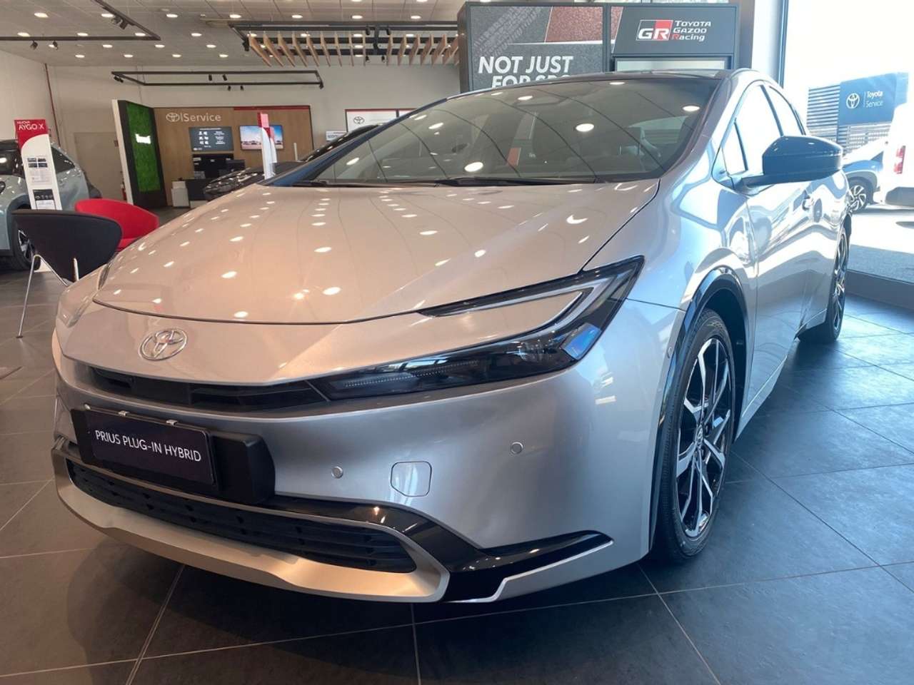 Toyota Prius PLUG IN LOUNGE MY23