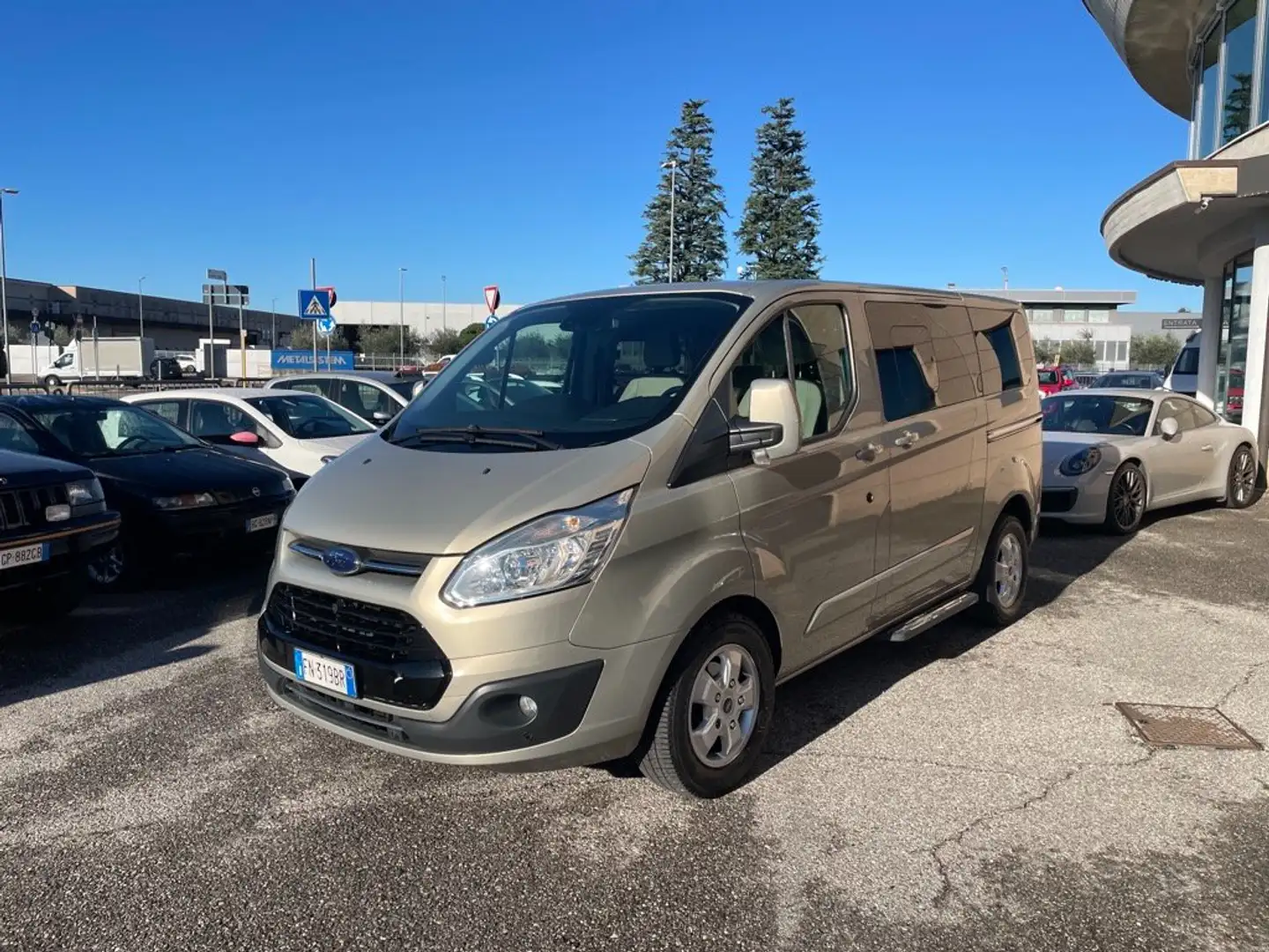 Ford Tourneo Custom TITANIUM 8 POSTI 2.0 DCI 170HP PELLE CLIMA POST Beige - 1