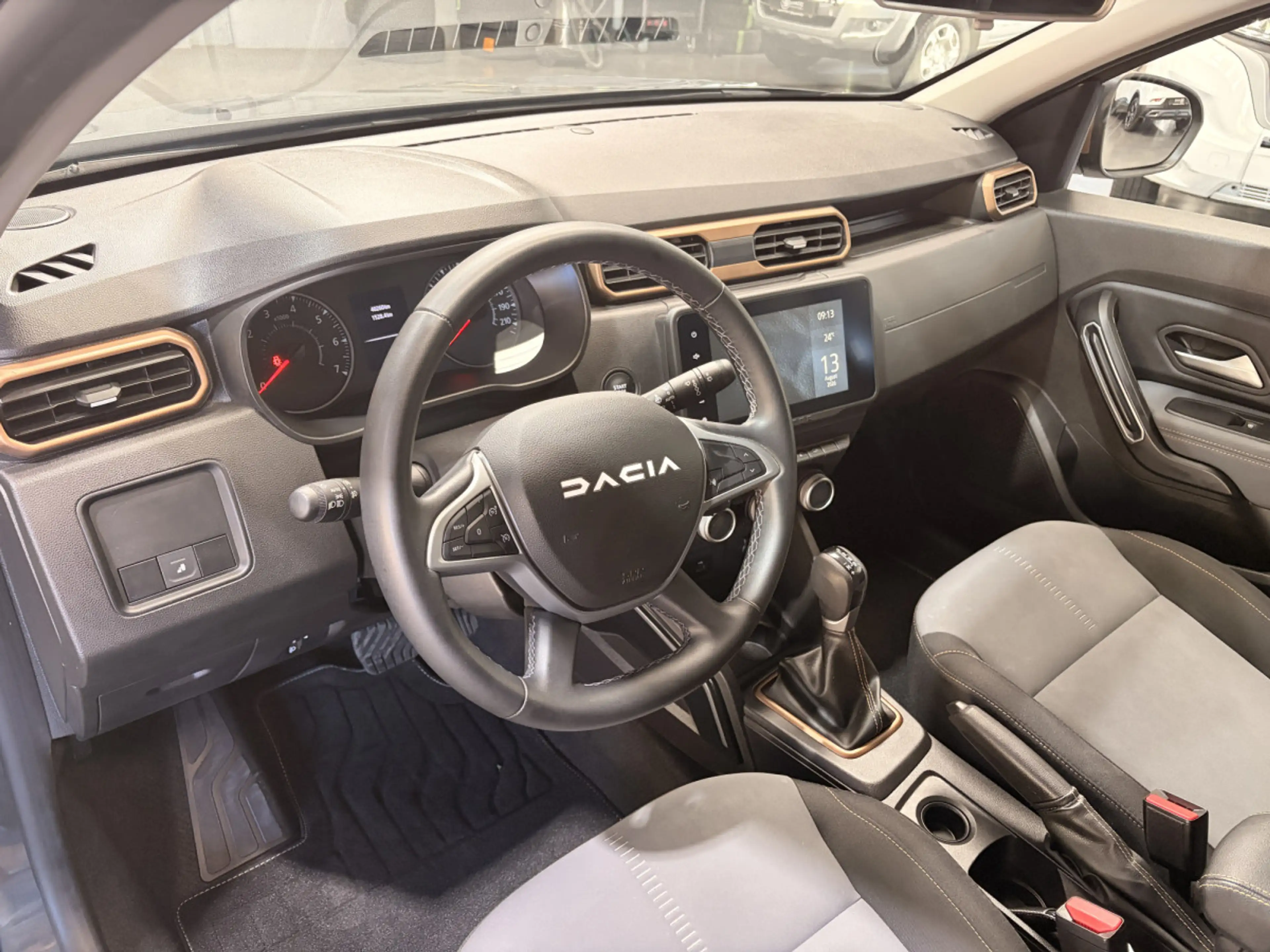 Dacia Duster 1.3 TCe Extreme 150HP — photo 10