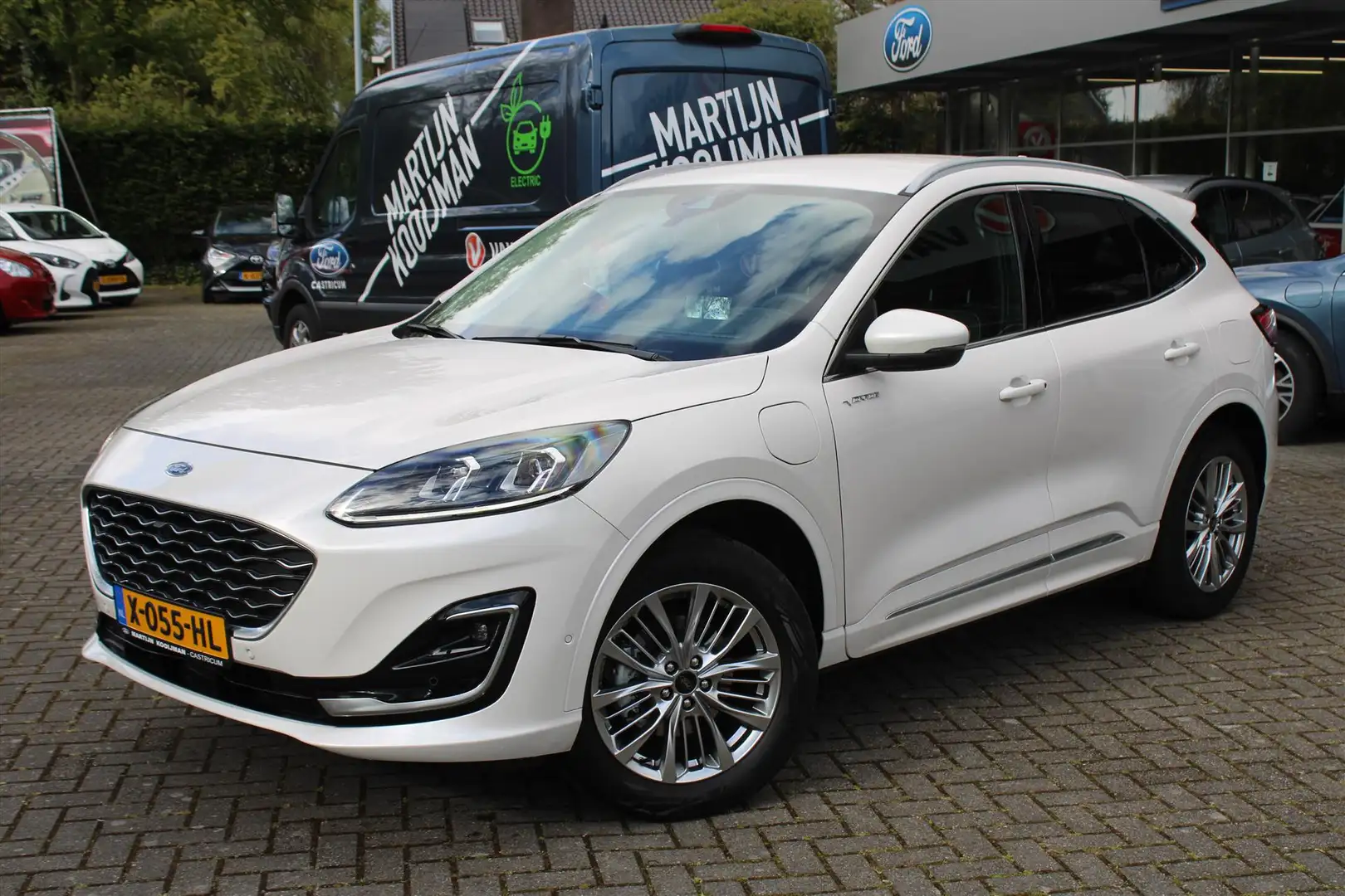 Ford Kuga Vignale 2.5 Plug-in Hybride automaat 225pk/165kw, White - 1