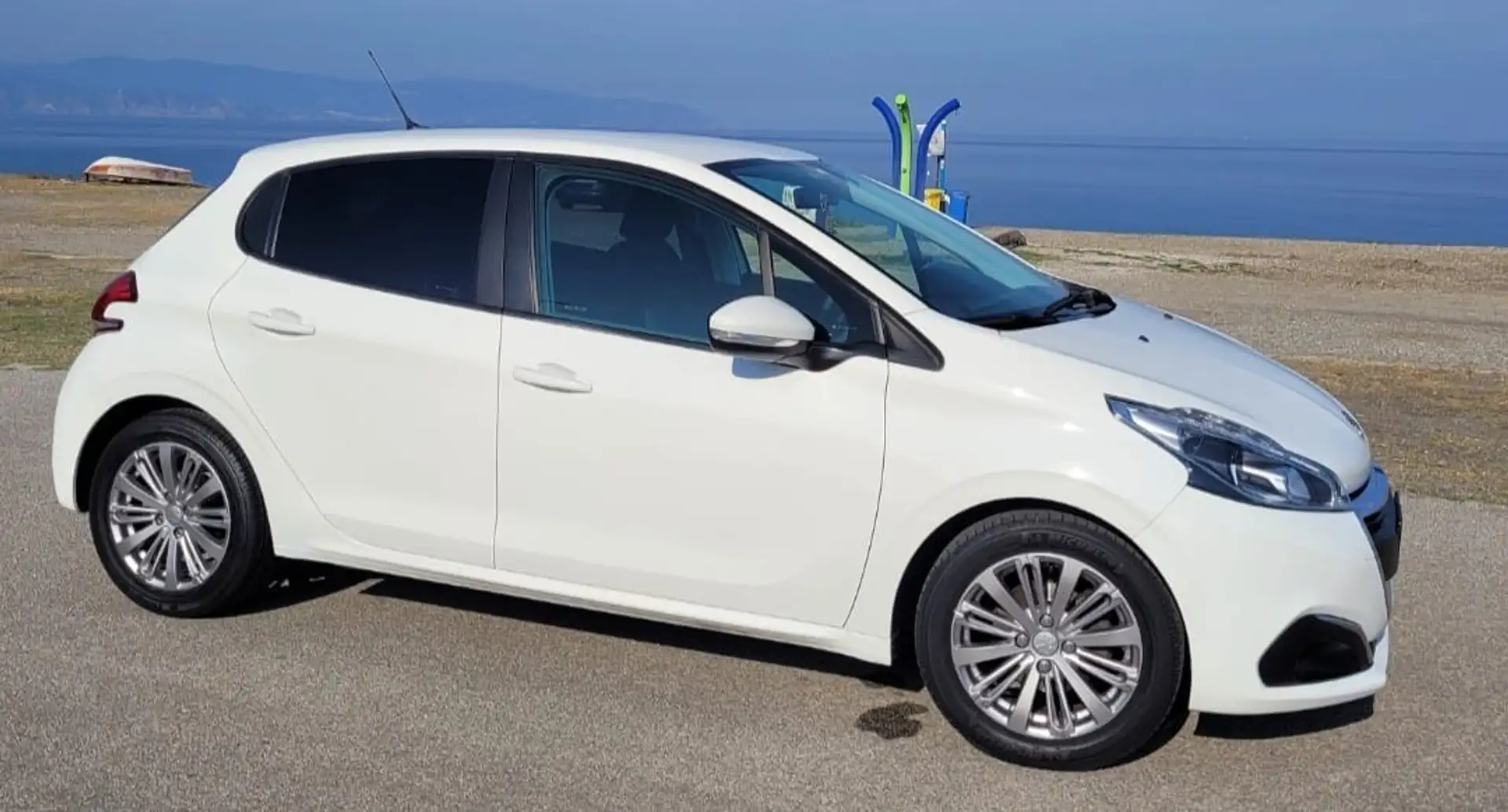 Peugeot 208 5p 1.5 bluehdi Allure s&s 100cv 6m - 2