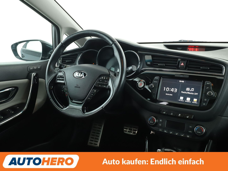 Kia Ceed / cee'd 1.6 GDI Platinum Edition Aut.*PANO*NAVI*TEMPO* — photo 13
