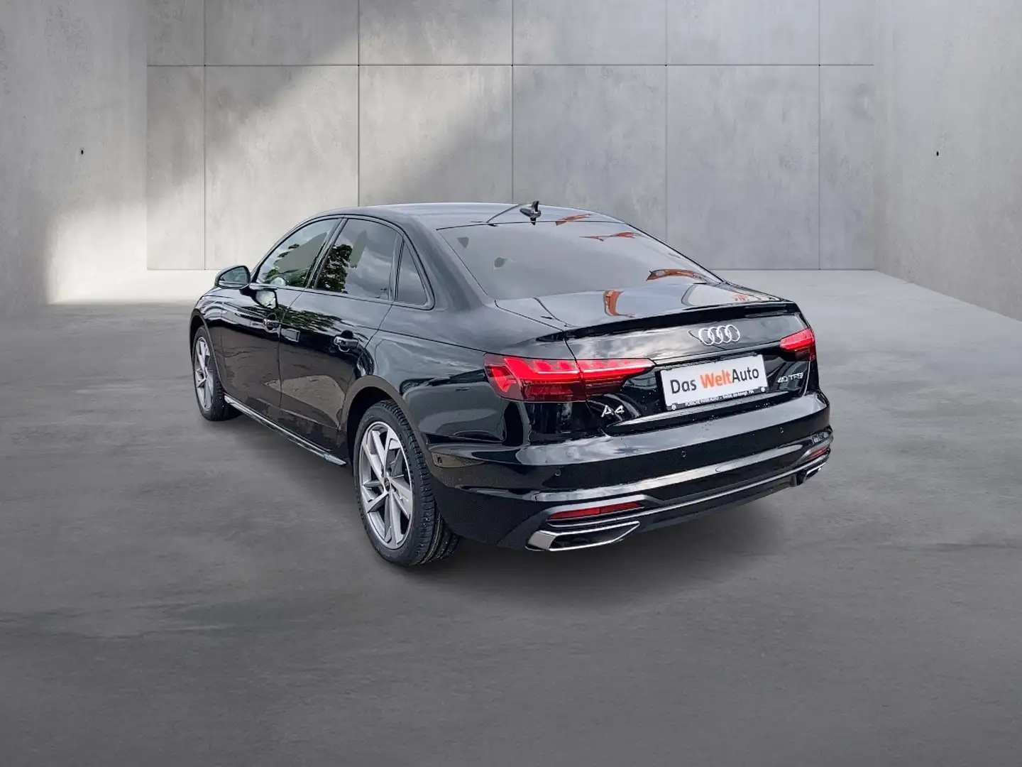 Audi A4 Lim. 40 TFSI advanced Schwarz - 2