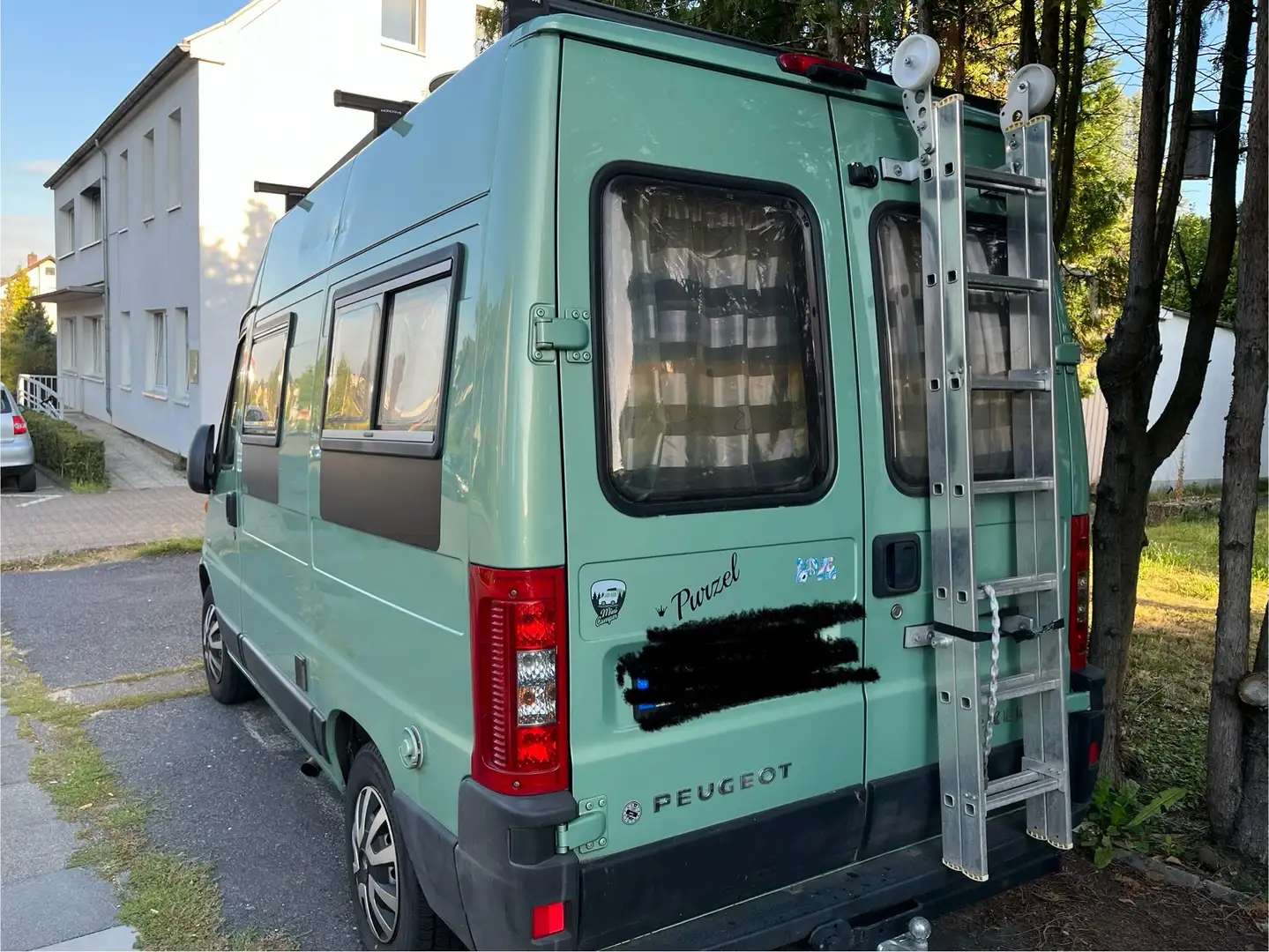 Peugeot Camper Burow Ausbau Grün - 1