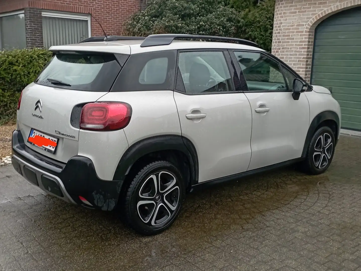 Citroen C3 Aircross PureTech 110 Stop & Start Shine Beige - 2