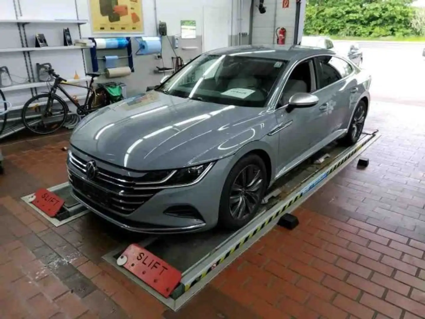 Volkswagen Arteon 2.0TDI Elegance DSG NAVI LED SHZ KLIMA KA Argento - 2