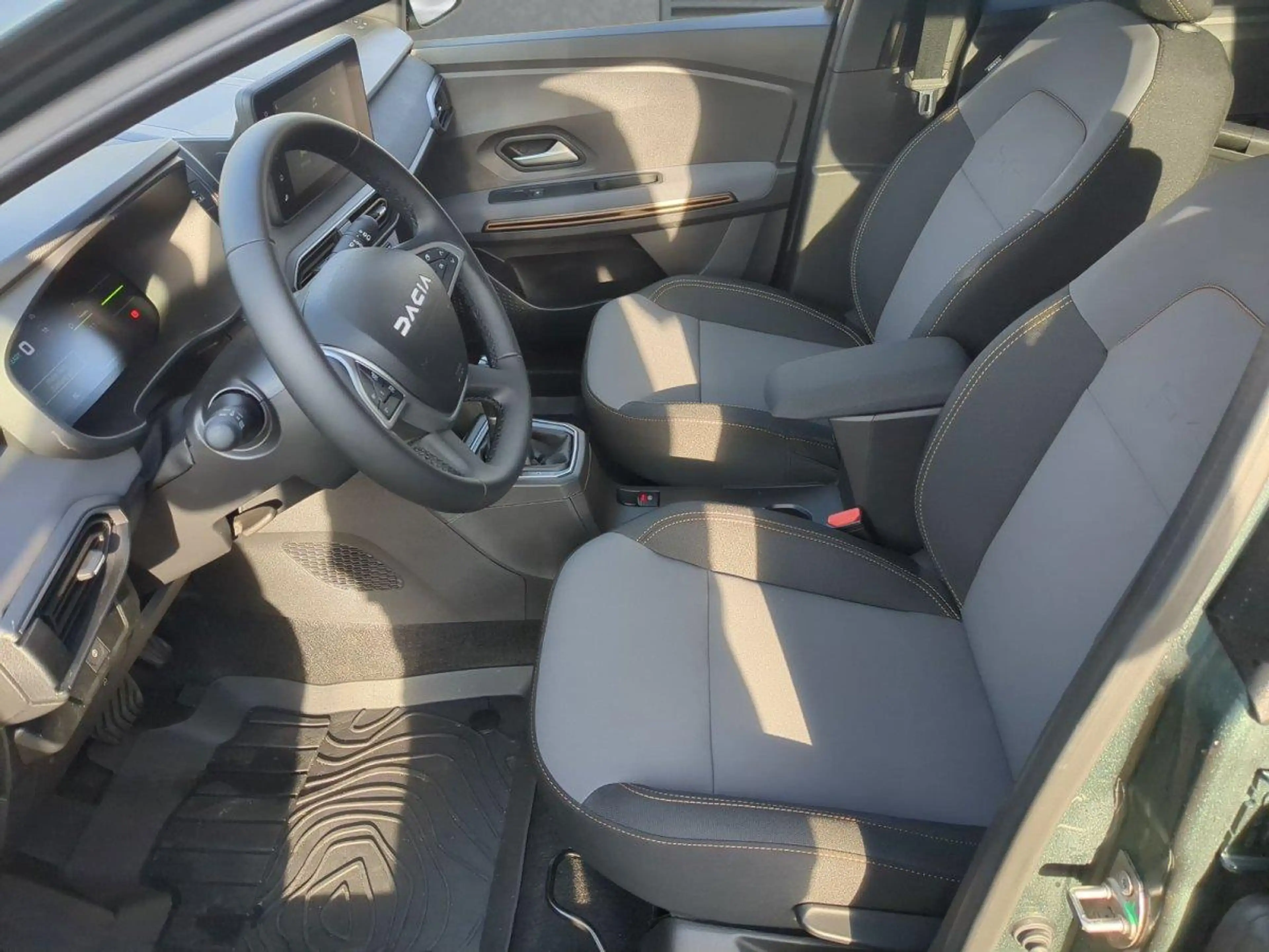 Dacia Jogger Extreme+ 7-Sitzer+SHZ+RFK+PDC Full-Hybrid 140 1... — photo 4
