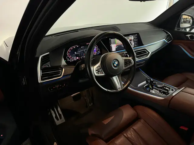 BMW X5 view 6