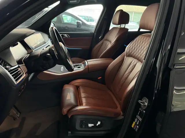 BMW X5 view 5