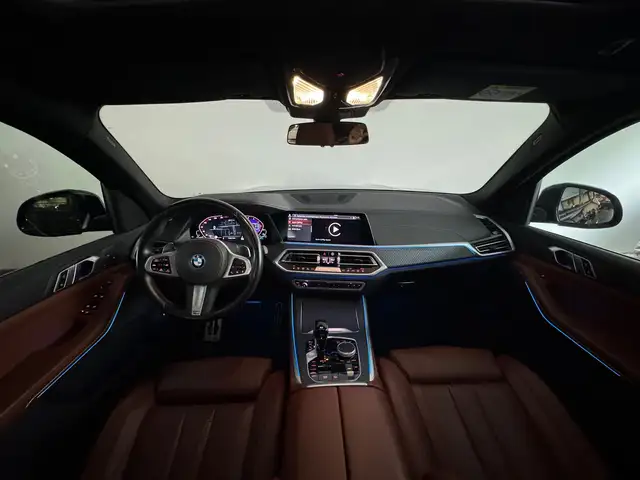 BMW X5 view 4