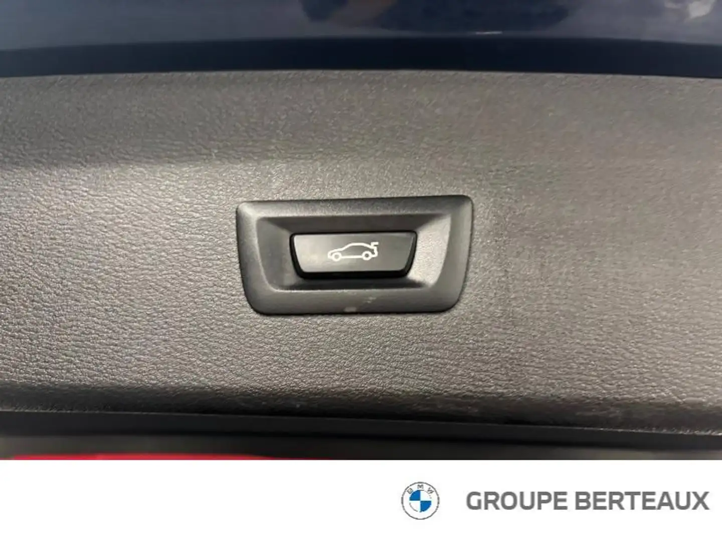 BMW X1 sDrive16d 116ch Business Design Bleu - 1