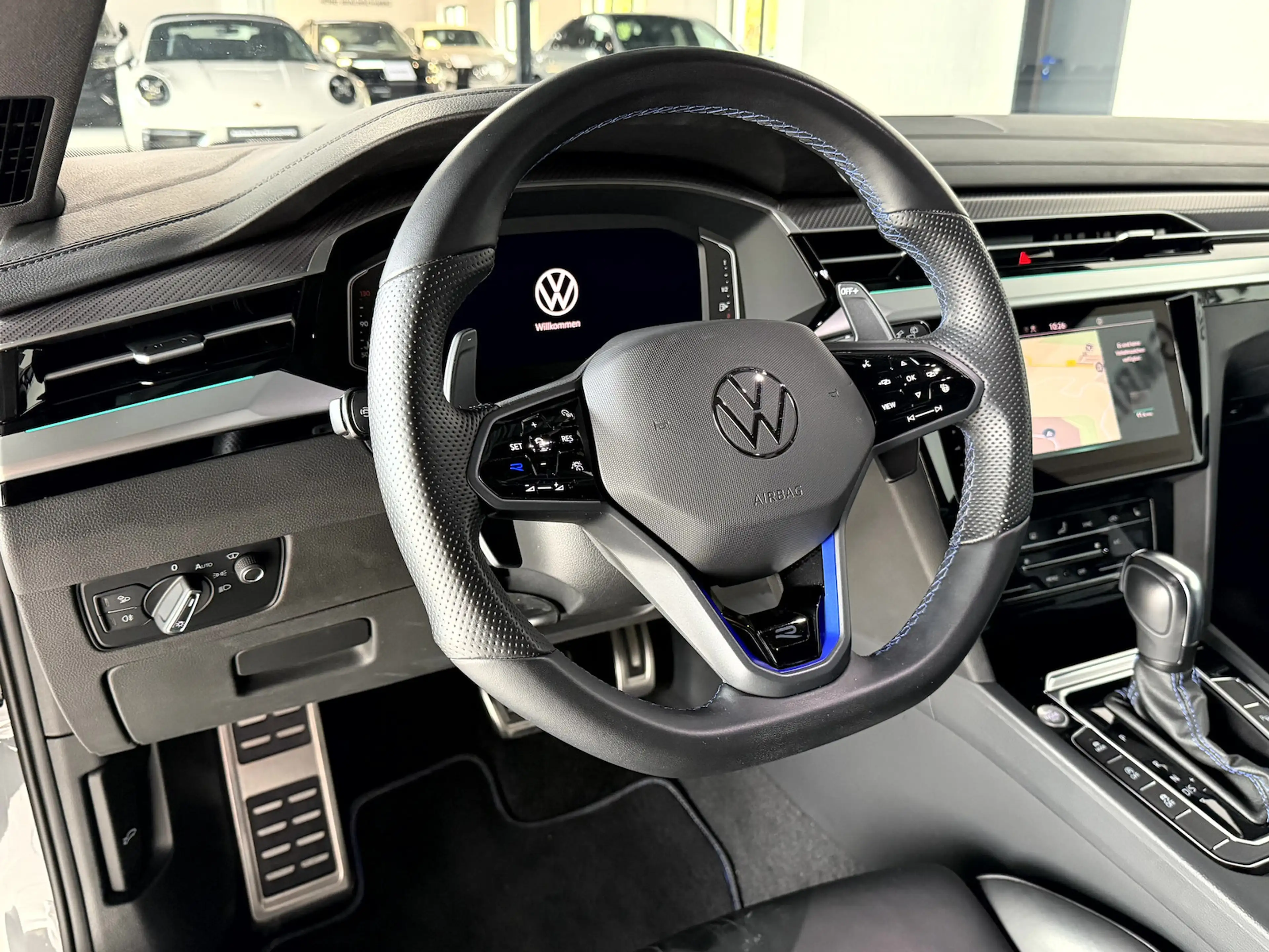 Volkswagen Arteon Shooting Brake R 2.0 TSI*IQ*Pano*HUD*AHK* — photo 14