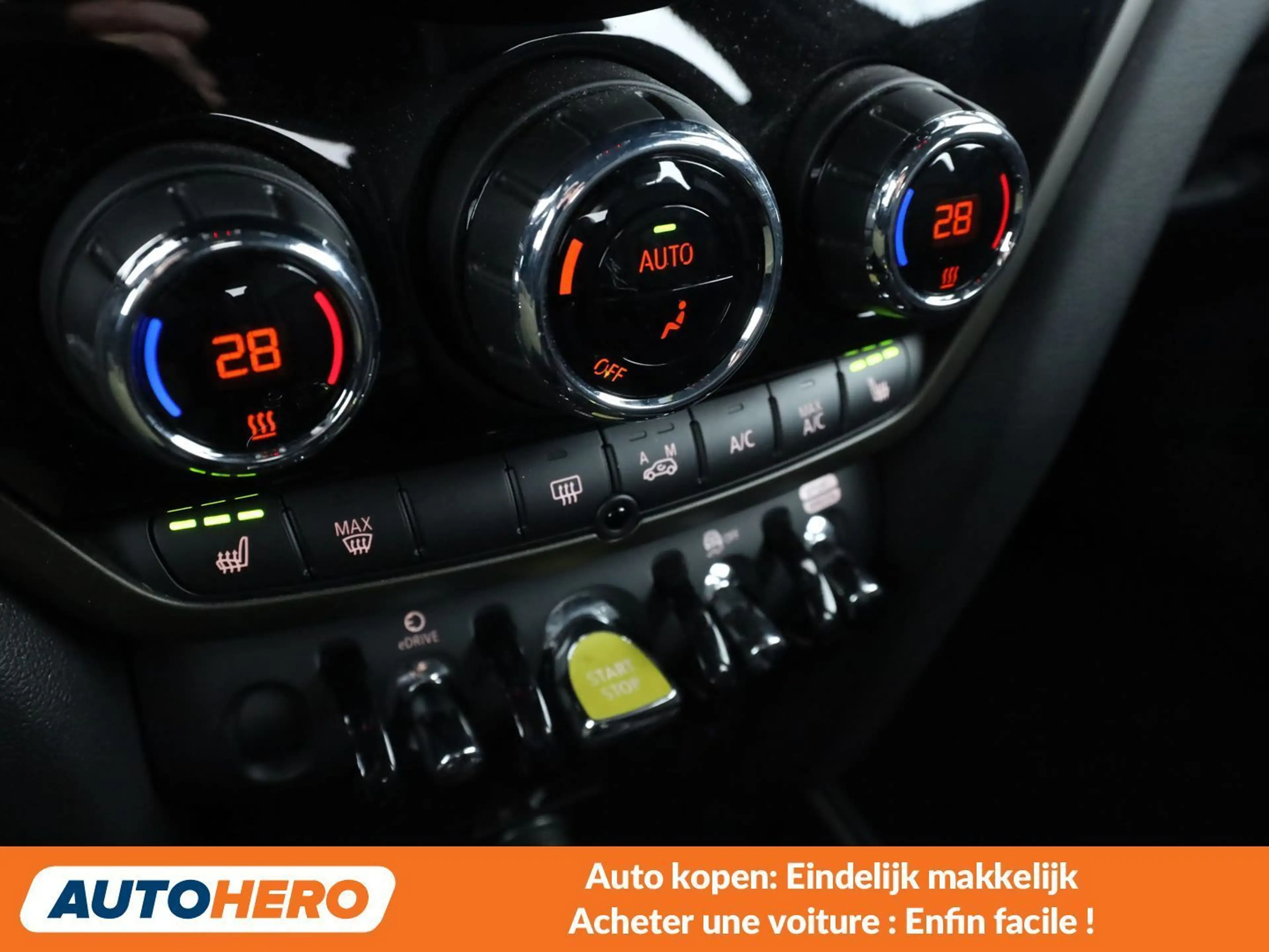 MINI Cooper SE Countryman Cooper S E Hybrid ALL4 Classic Trim — photo 13