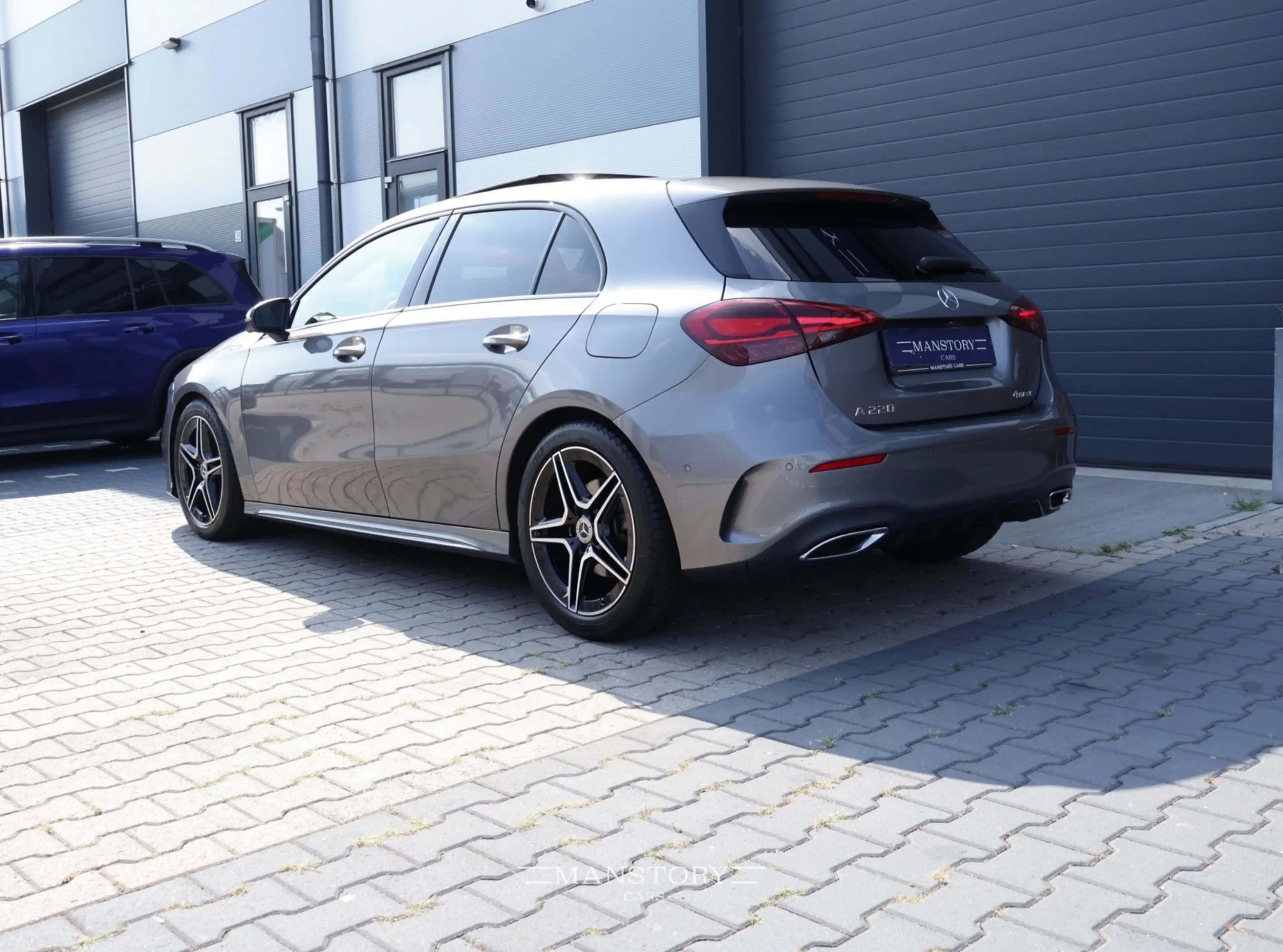 Mercedes-Benz A 220 4MATIC AMG Line — photo 7