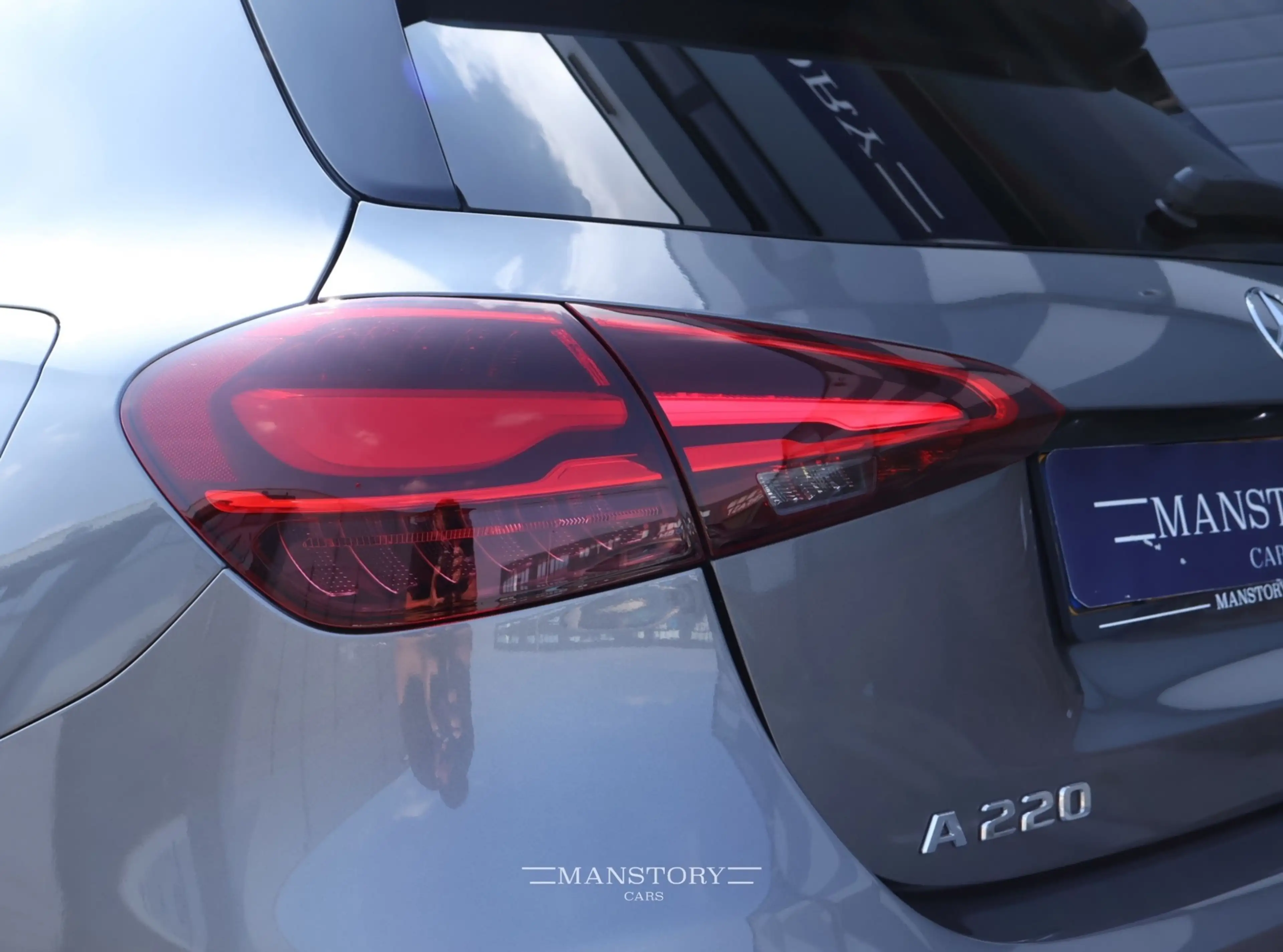 Mercedes-Benz A 220 4MATIC AMG Line — photo 5
