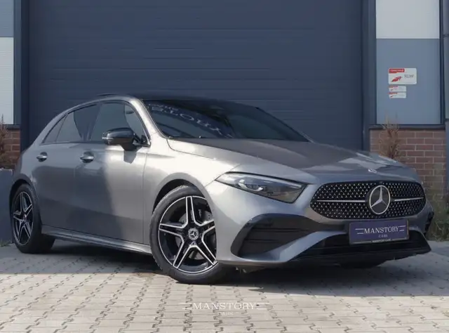Mercedes-Benz A 220 4MATIC AMG Line