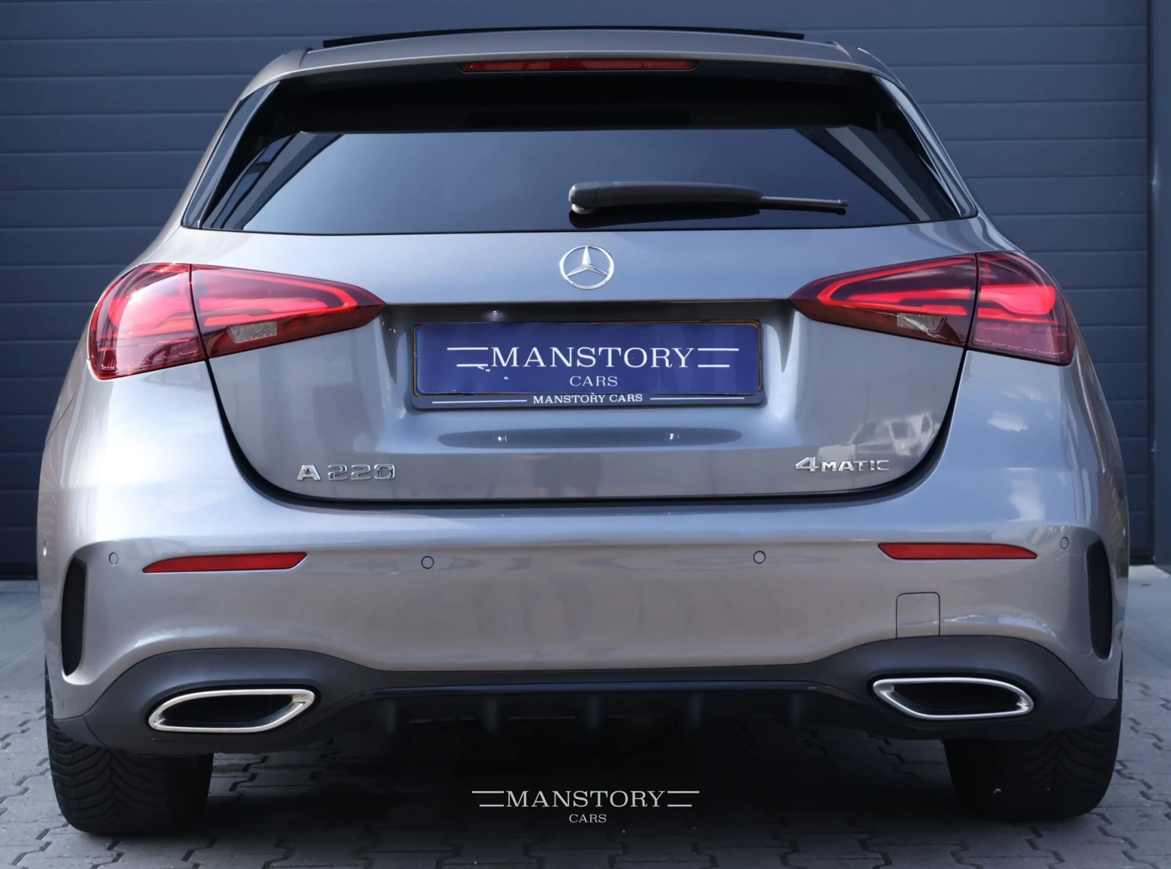 Mercedes-Benz A 220 4MATIC AMG Line — photo 14