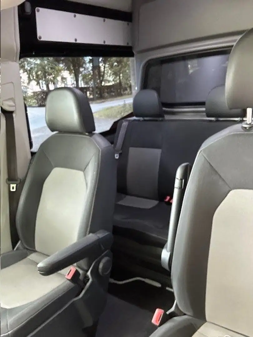 Volkswagen Crafter Crafter 50 SS-R TDI Autm. HA Zwart - 2