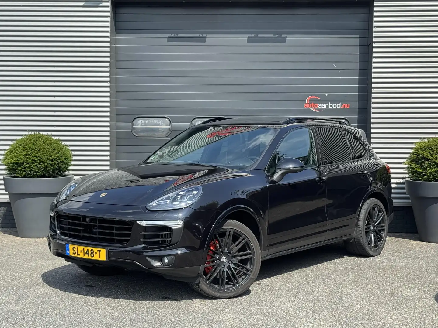 Porsche Cayenne 4.2 D S | Panoramadak | 360* Camera | Adaptive Cru Noir - 1