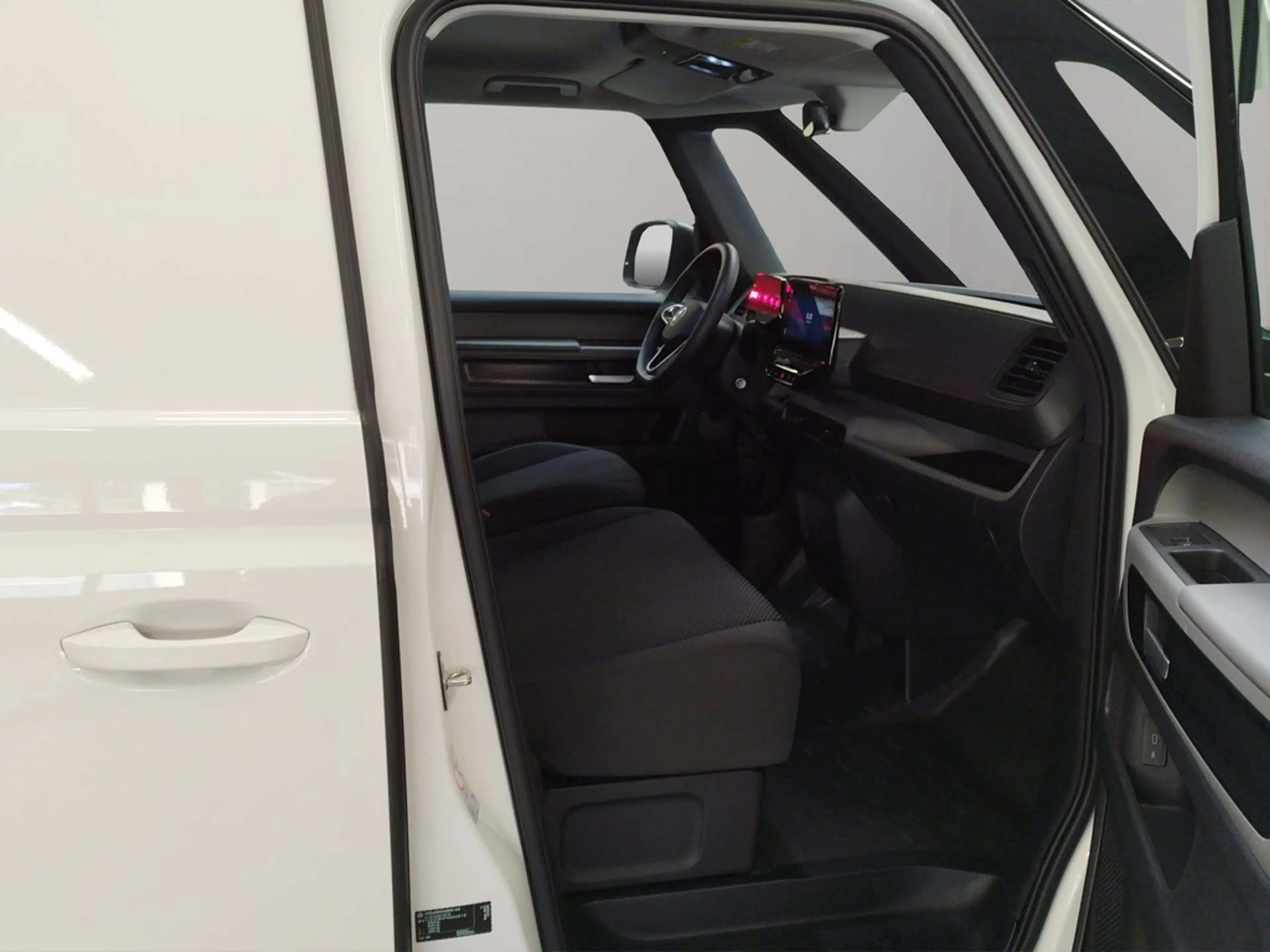 Volkswagen ID. Buzz Cargo ID.Buzz Cargo 150 kW GRA Navi AHK Bluetooth — photo 9