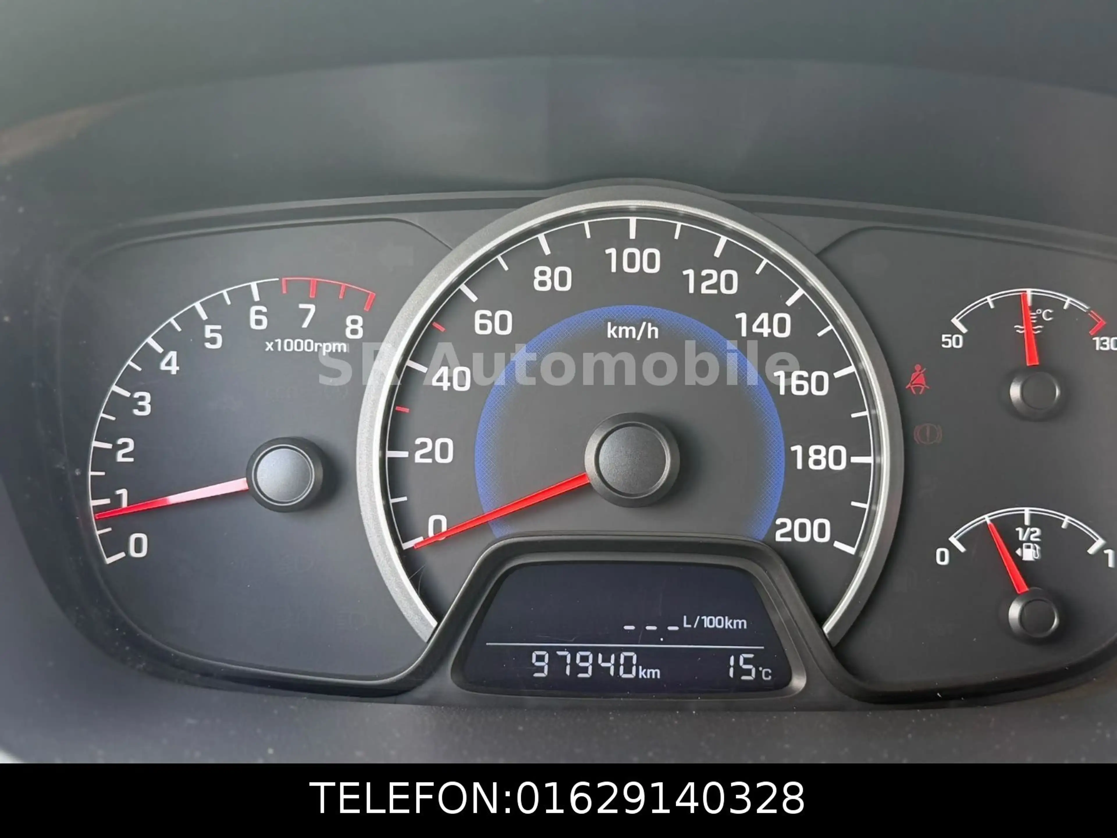 Hyundai i10 FIFA World Cup Edition*SHZ*KLIMA*MULTI* — photo 11