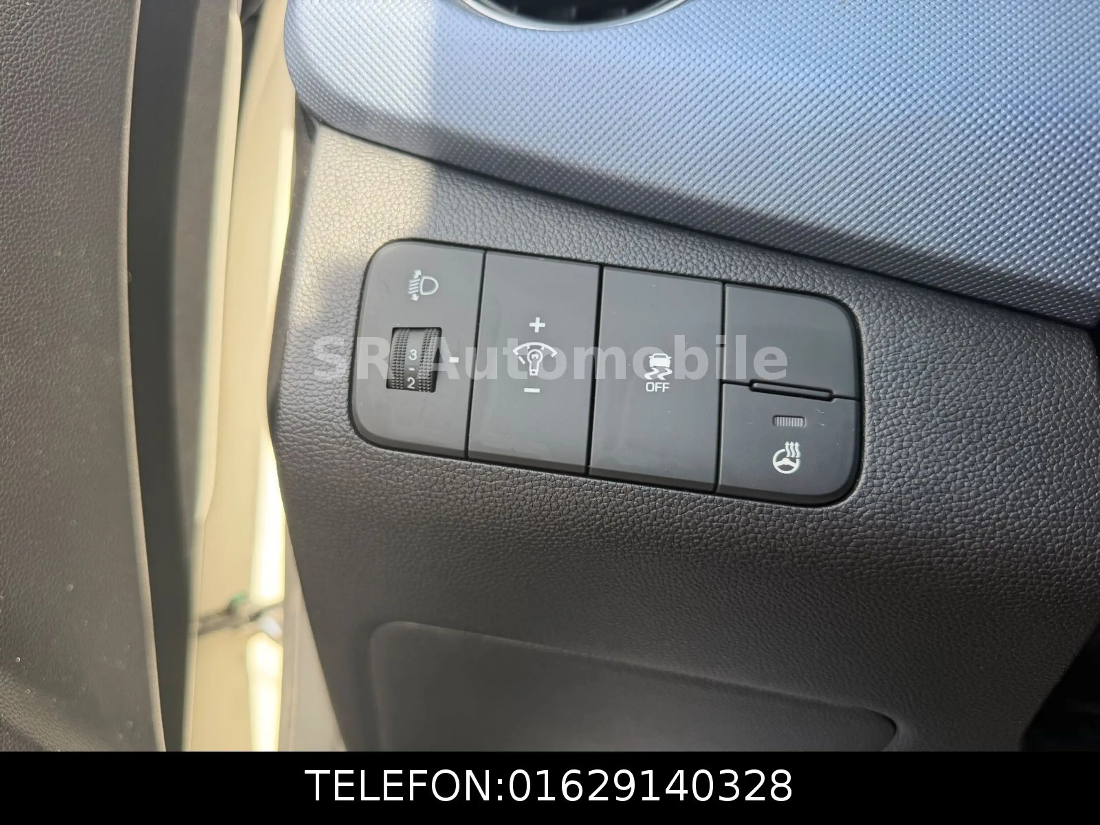 Hyundai i10 FIFA World Cup Edition*SHZ*KLIMA*MULTI* — photo 15