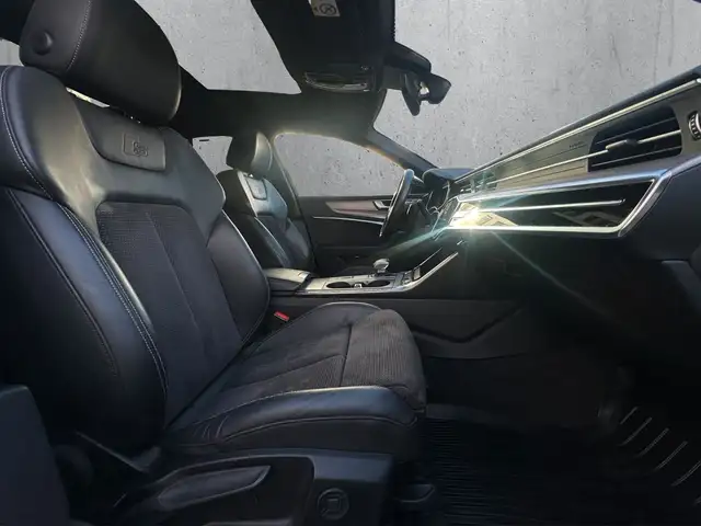 Audi A6 Avant view 15