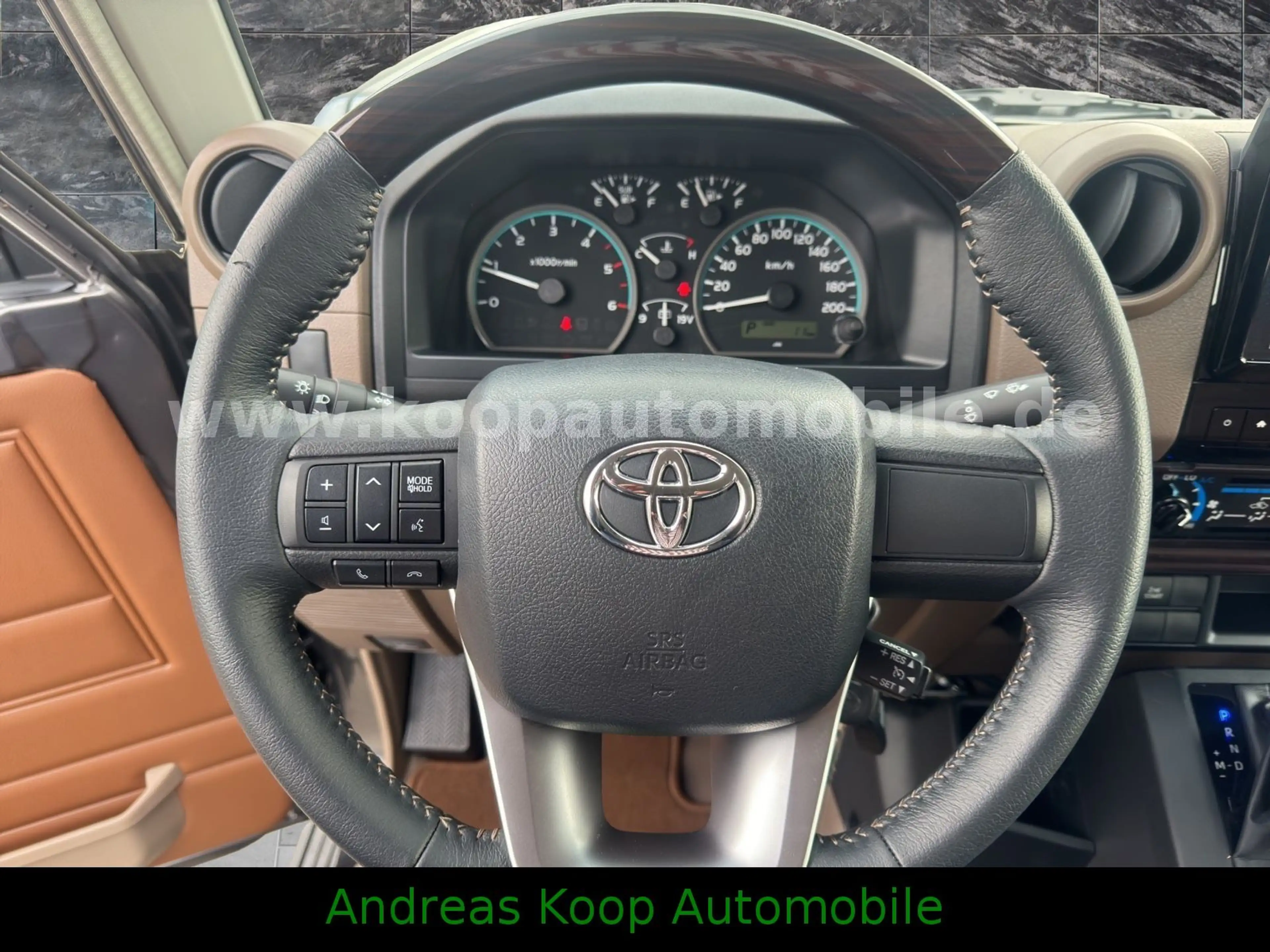 Toyota Land Cruiser GDJ 79SC 2,8-Diesel Aut LX-Z SOFORT — photo 12