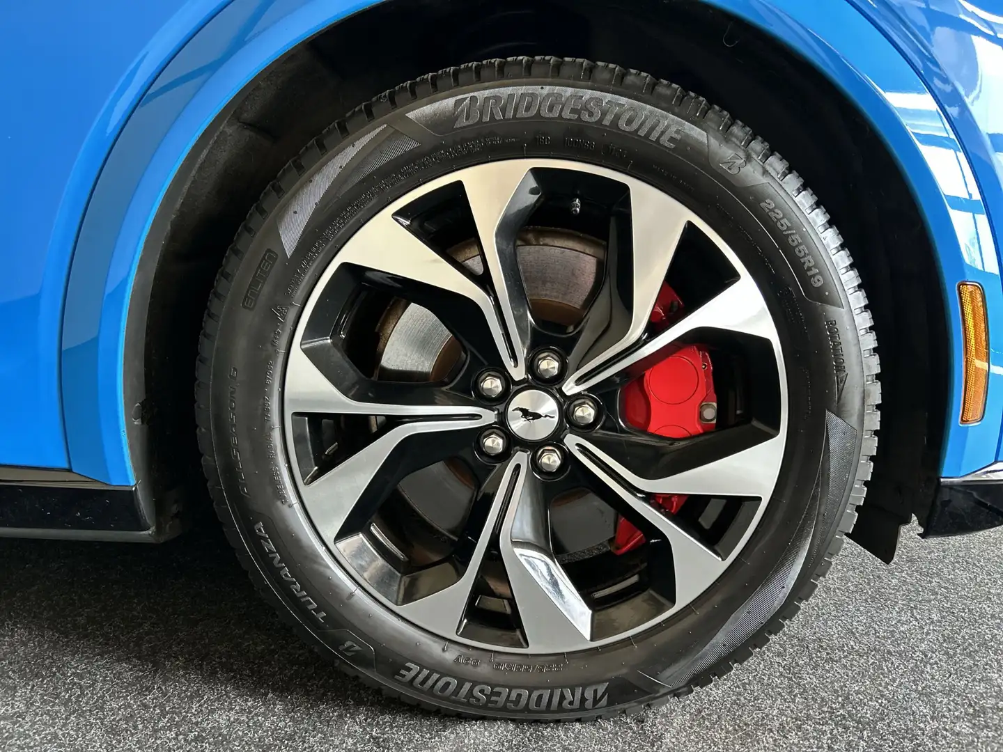 Ford Mustang Mach-E Extended First Edition AWD 98 kWh | 360 Camera | B Blauw - 2