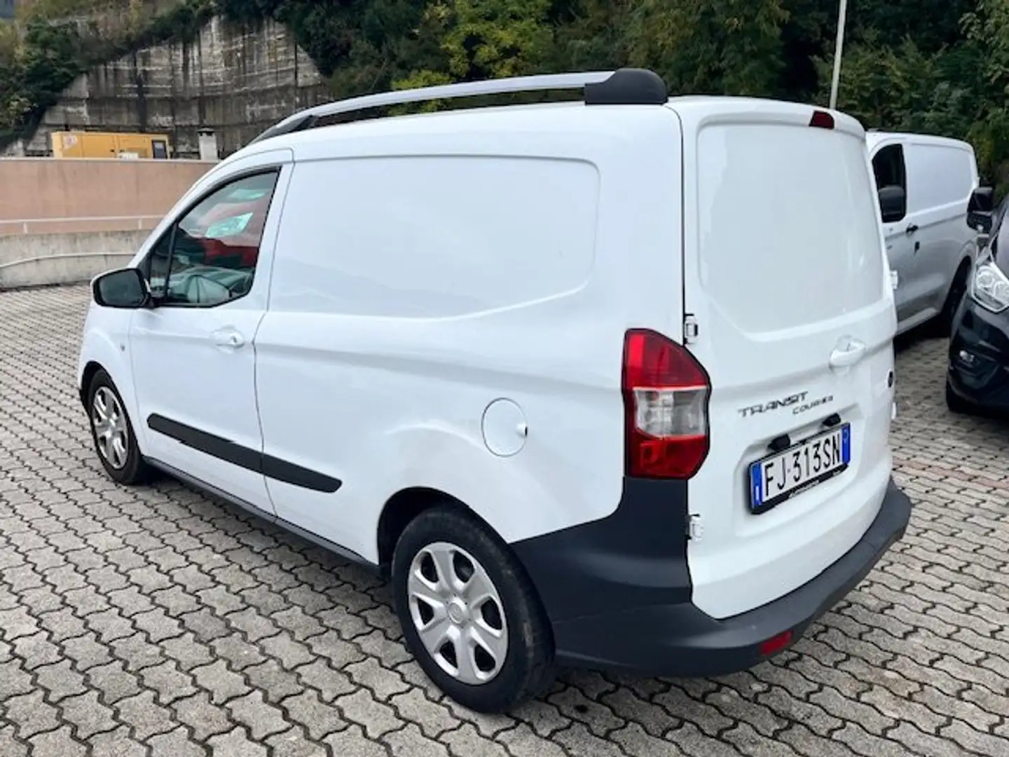 Ford Transit Courier 1.5 dci TREND Blanc - 2