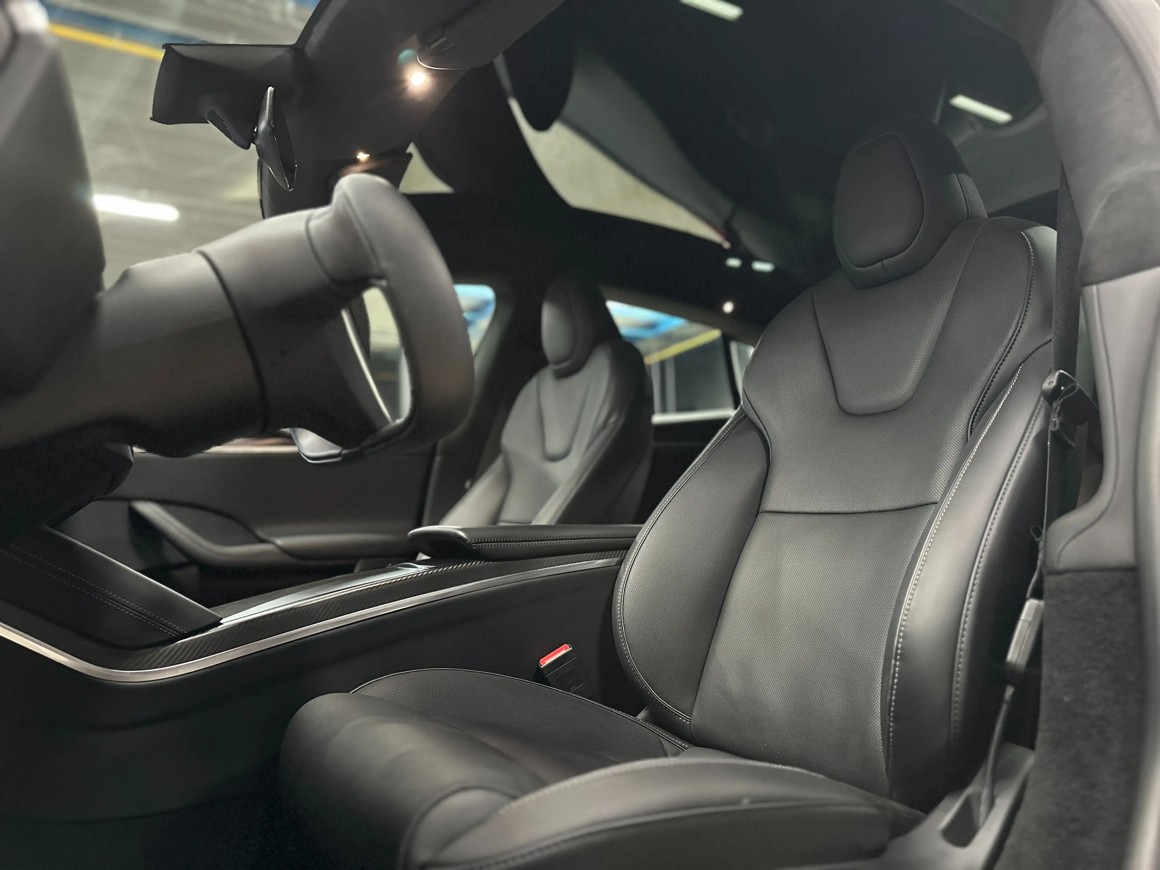 Tesla Model S PLAID - FULL SELF DRIVING ACTIVE - 21" WHEELS YOKE — photo 15