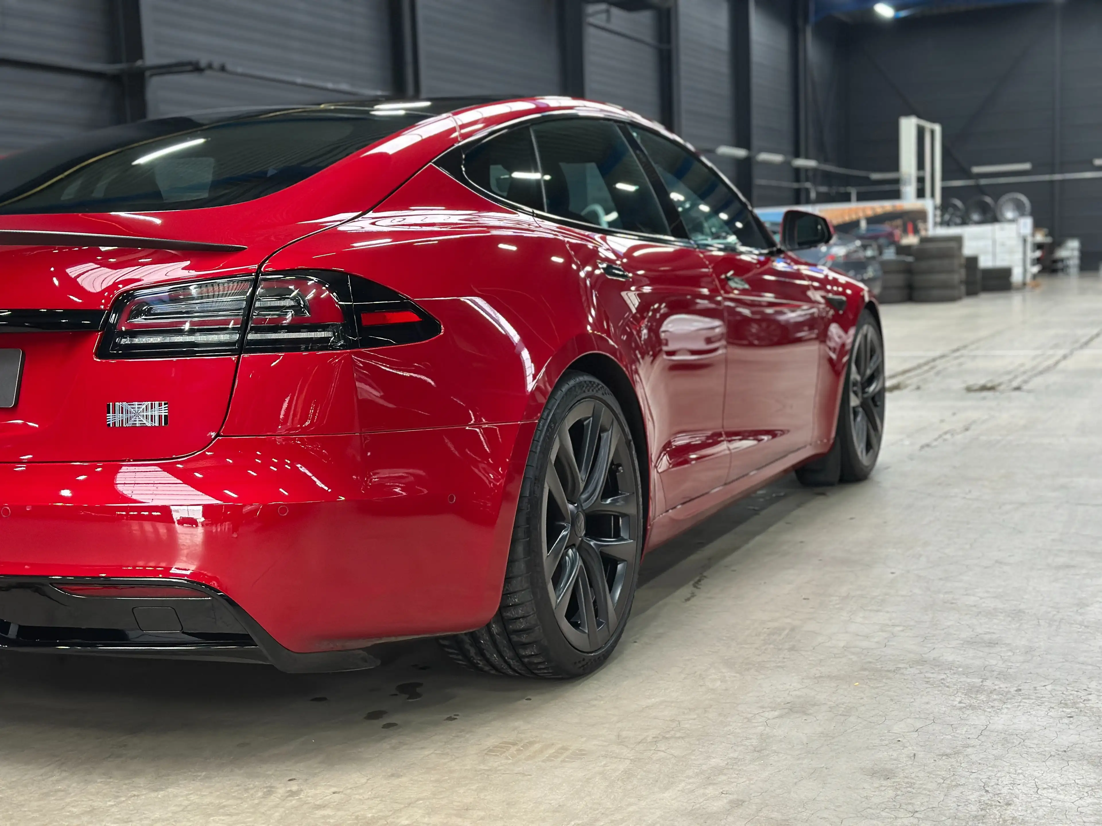 Tesla Model S PLAID - FULL SELF DRIVING ACTIVE - 21" WHEELS YOKE — photo 11
